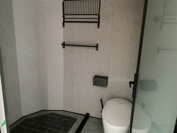 Space Capsule House E2